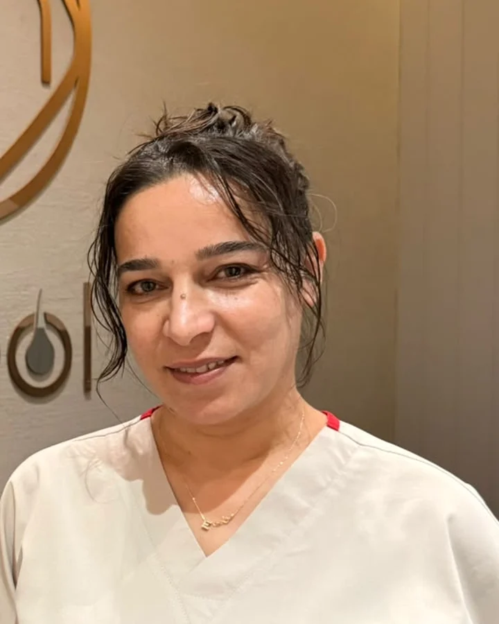 Cemile B. - Support Services, Hairpol